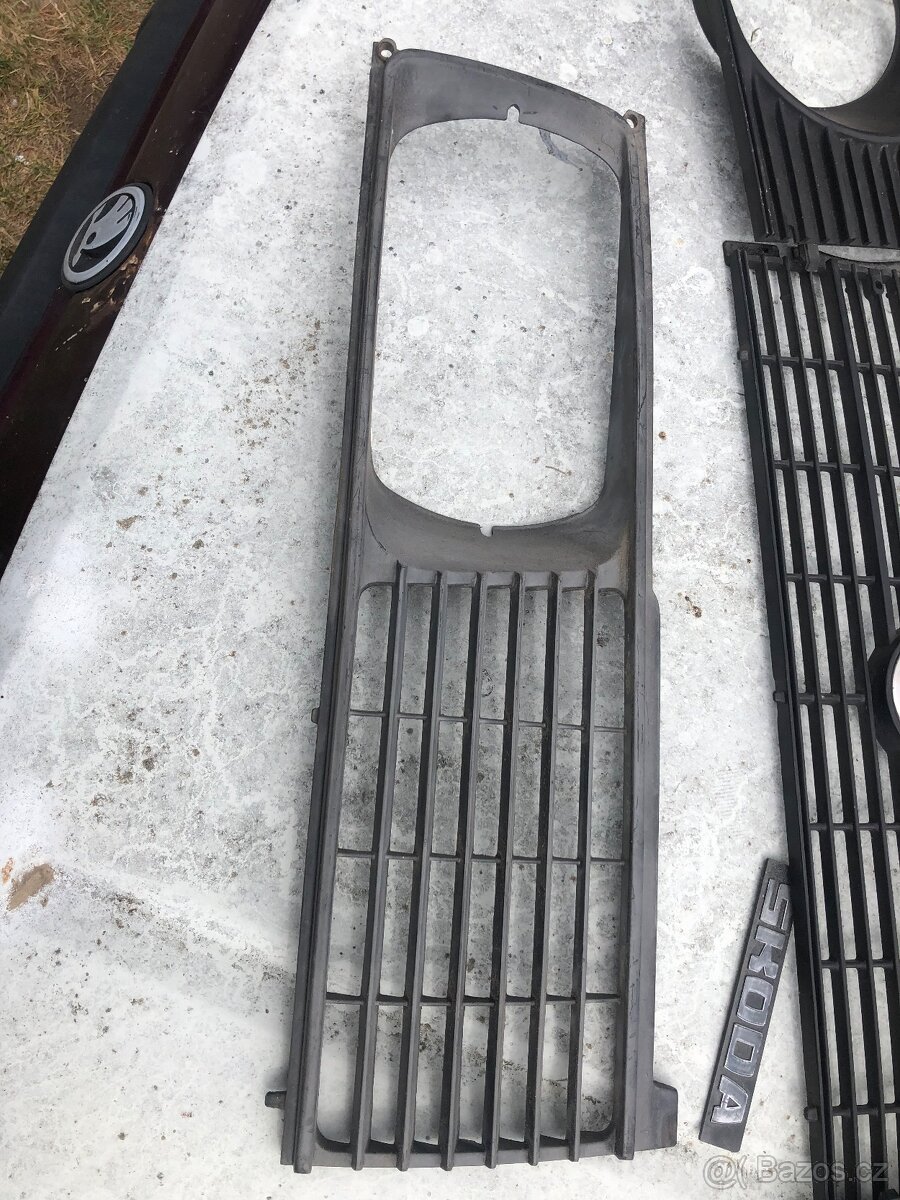 Škoda 120 přední maska gls světla - 9