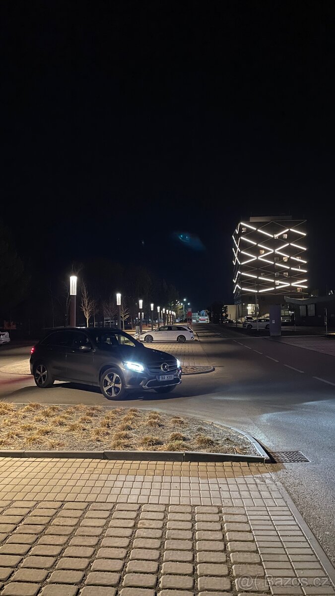 Mercedes GLC 250 d 4matic Po servise za 40tis. - 9