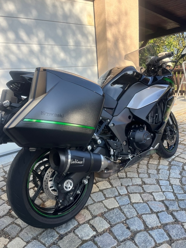 Kawasaki Ninja 1000sx Tourer - 9
