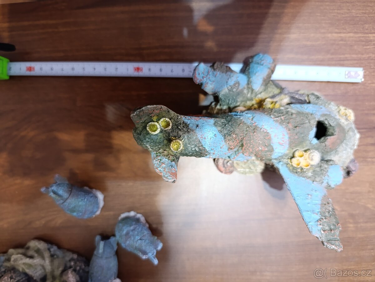 Dekorace do akvária - 9