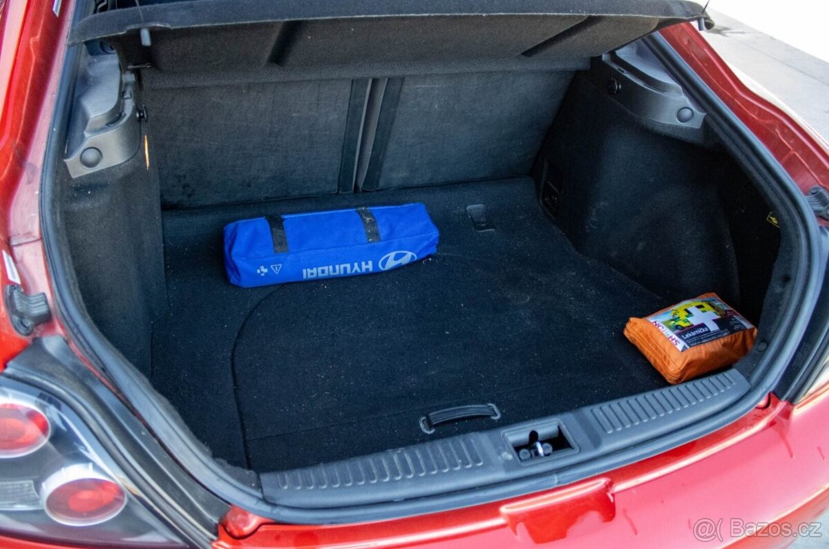 HYUNDAI COUPÉ 2.0i CVVT Dynamic 105kW 2008 - 9