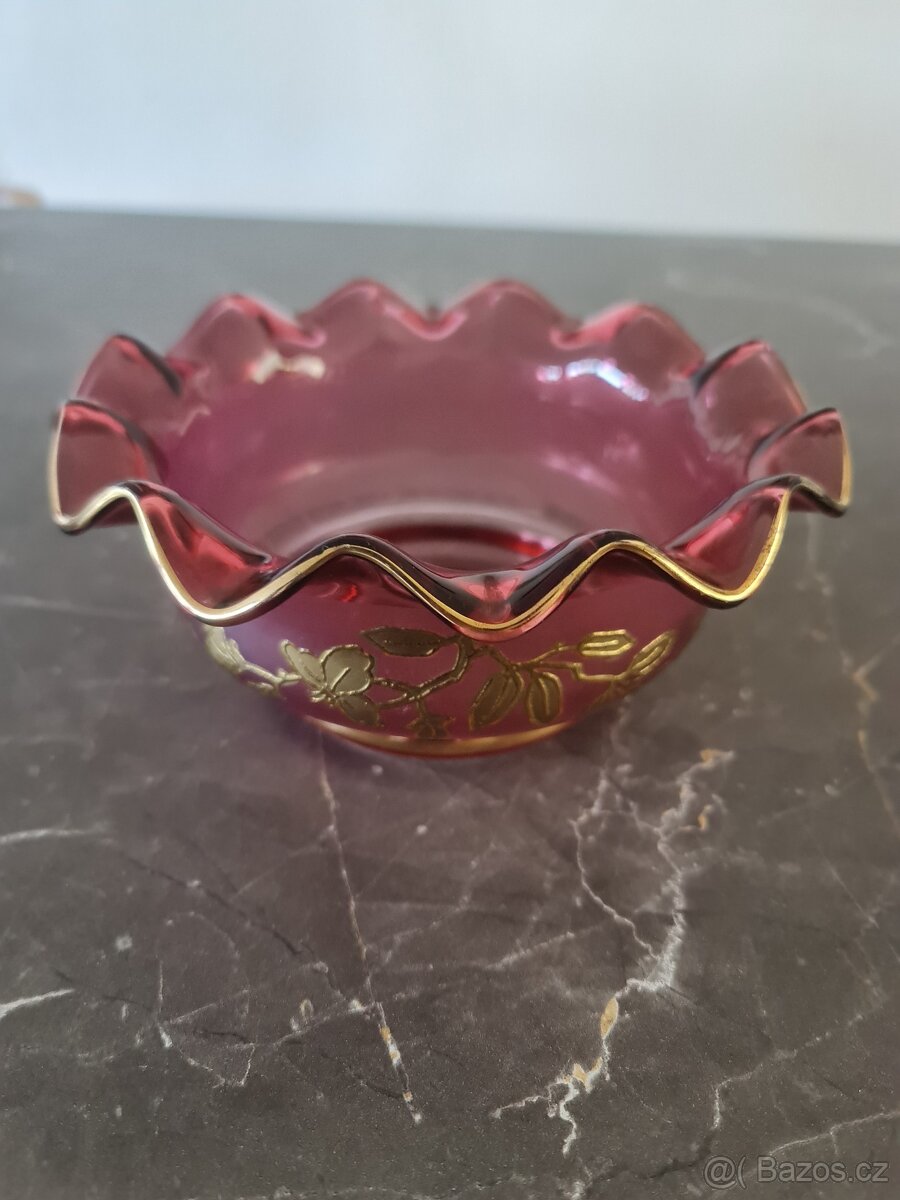 Krásná mísa z růžového skla - 9