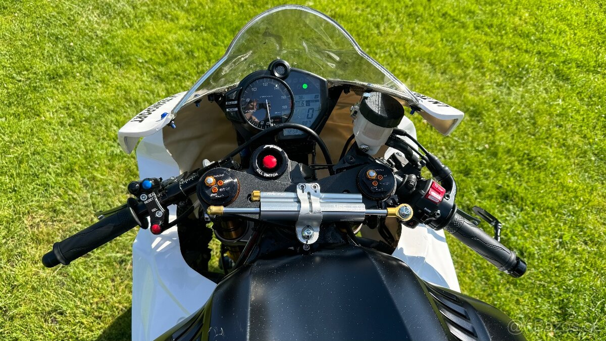 Yamaha YZF-R6 Race 2024 - 9