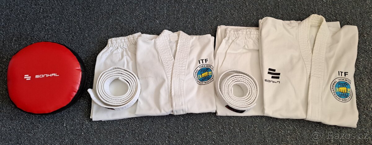 2x Taekwon-Do dobok a lapa - 9