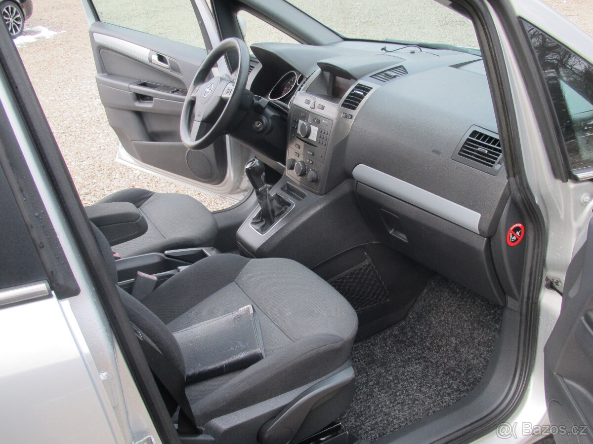 Opel Zafíra 1.8 - 9