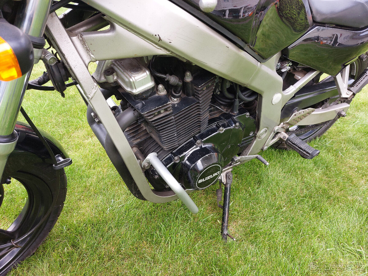 Suzuki GS 500 E - 9