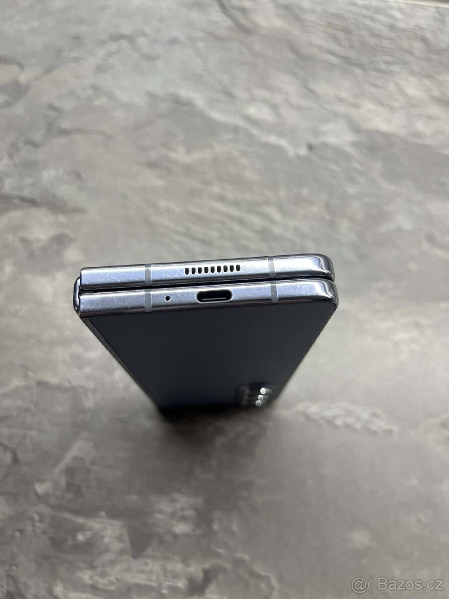 Samsung Galaxy Z Fold 5 - 9