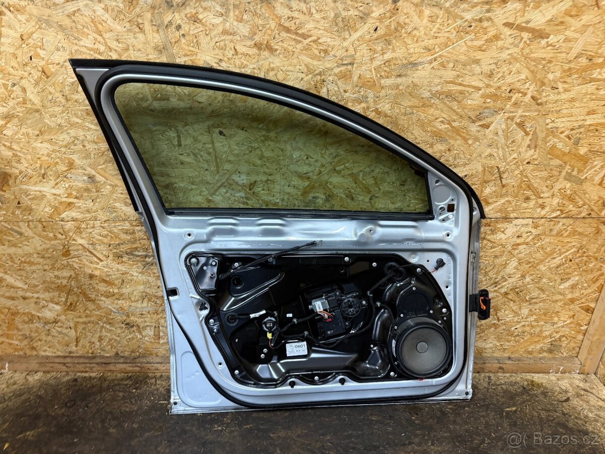 LEVÉ PŘEDNÍ DVEŘE VW PASSAT B7 LA7W - 9