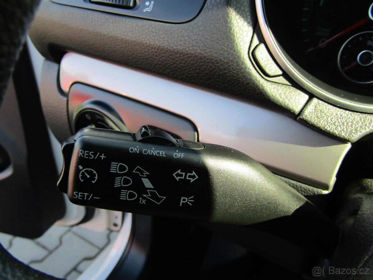 Volkswagen Golf 1.6 TDi , 74 kW nafta, 2013 - 9