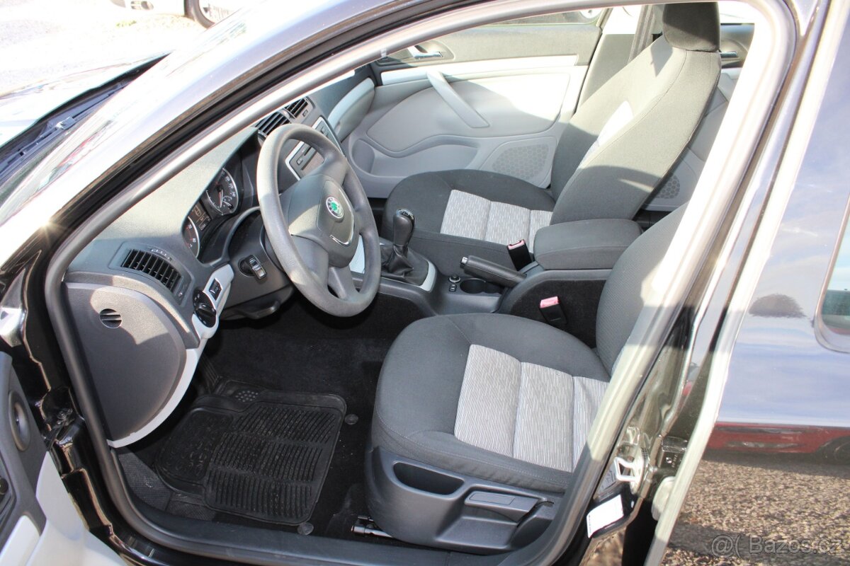 Škoda Octavia 1.4TSI, r.v.2010, KLIMA TEMPOMAT EL.OKNA - 9