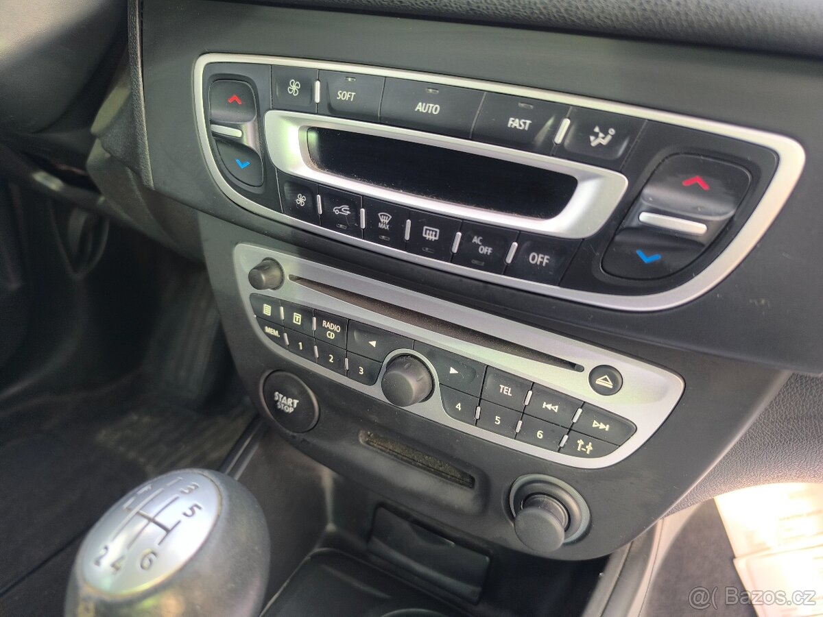 Renault Mégane, KRÁSNÝ,VÝBAVA,95TKM,SERVISKA - 9