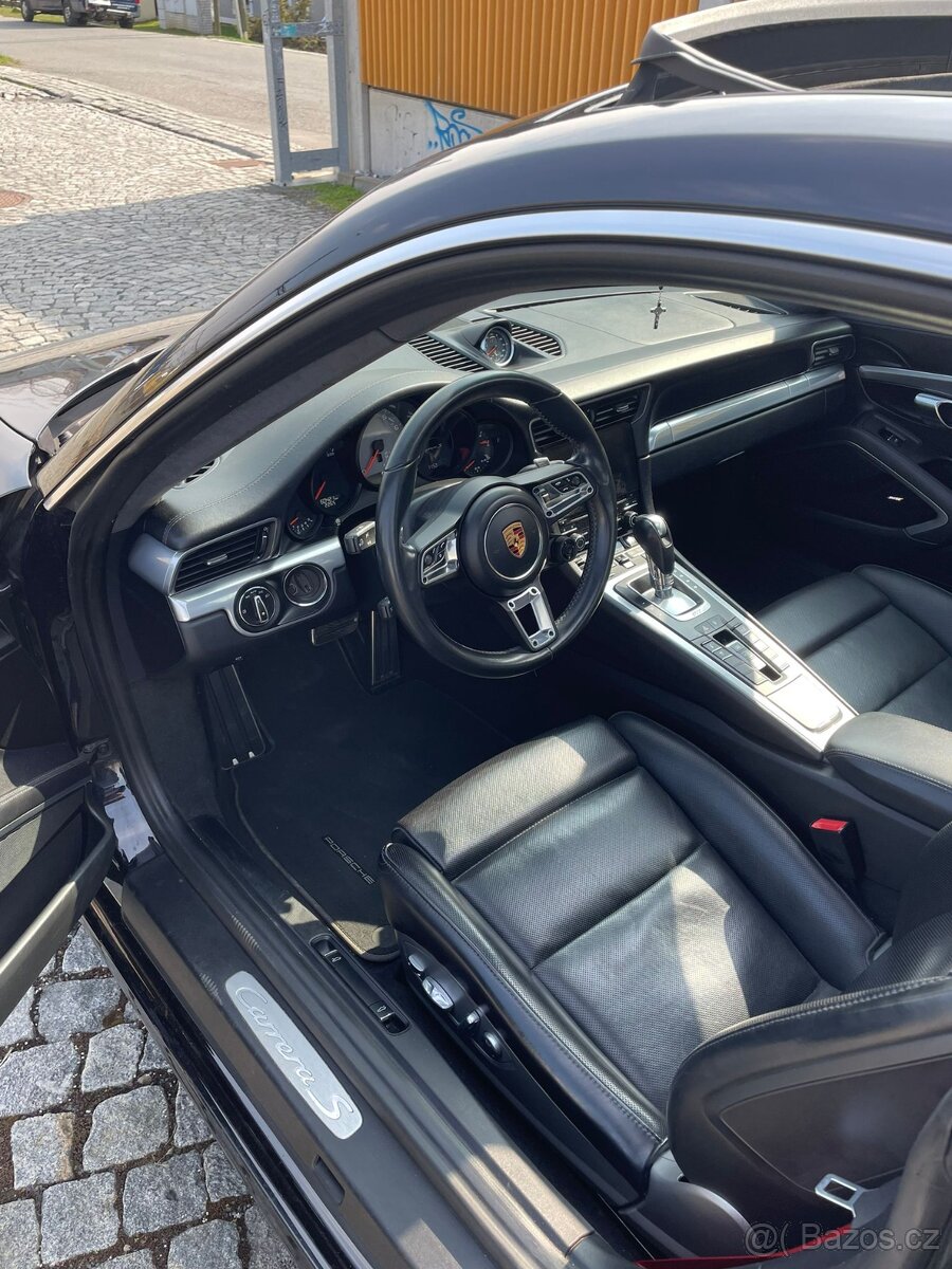 PORSCHE CARRERA 911 S - 9