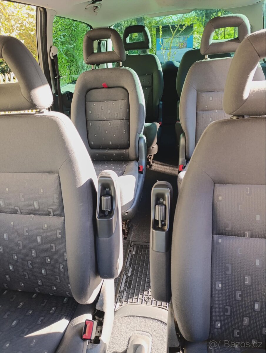 Volkswagen Sharan - 9