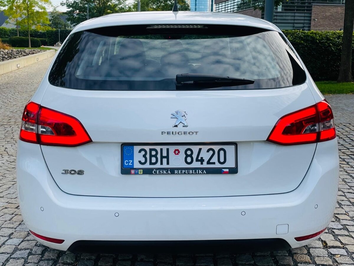Peugeot 308 1.5HDi ROK 2020 MANUÁL LED NAVI SENZORY - 9