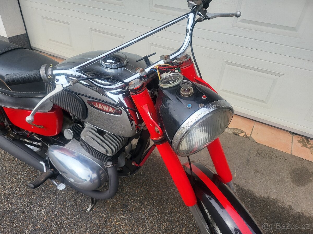 Prodám Jawa 350/362 Californian s TP - 9