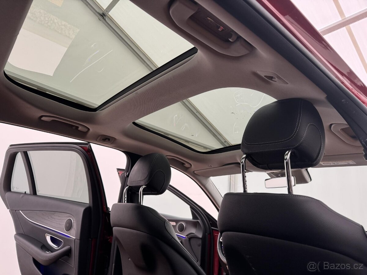 Mercedes-Benz Třídy E, E300d 180kw 9-G DPH ACC - 9