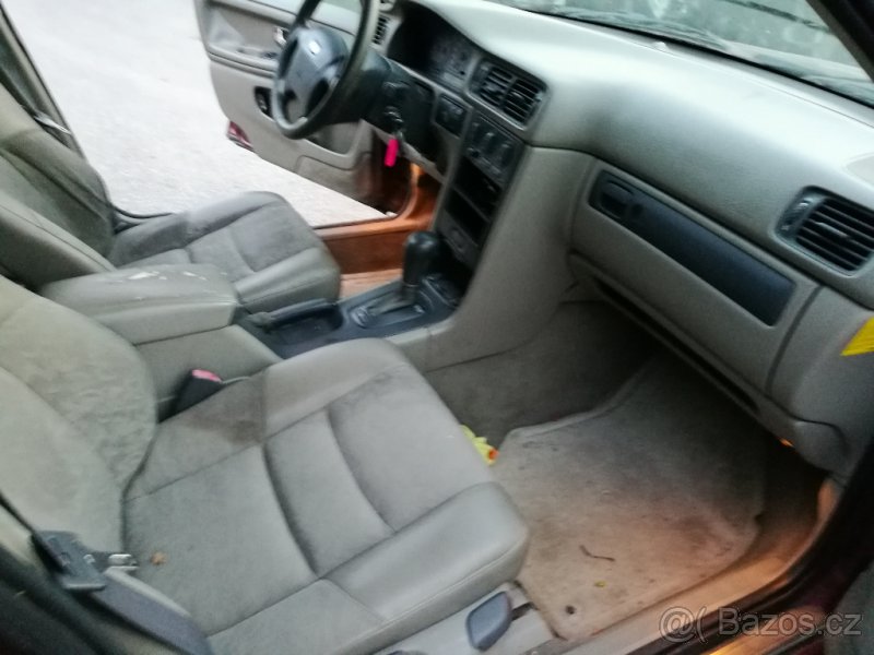 Volvo V70 I 2,4T AWD 142Kw LPG prodám ND - 9