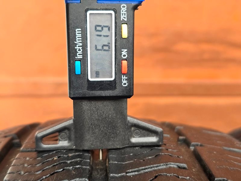 Zimní Barum 195/60/16C - 9