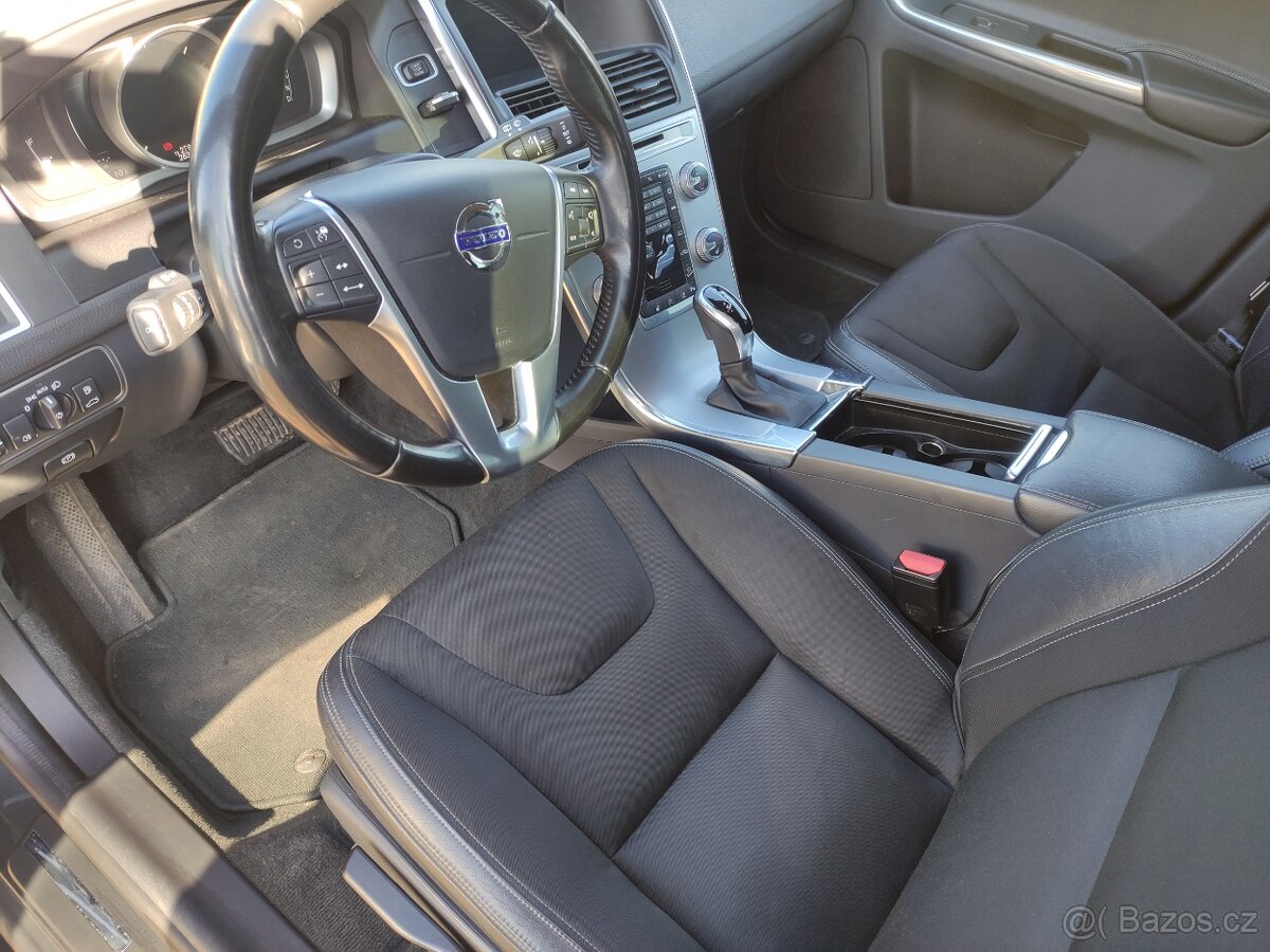 Volvo xc60 2.4D D5 162kw - 9