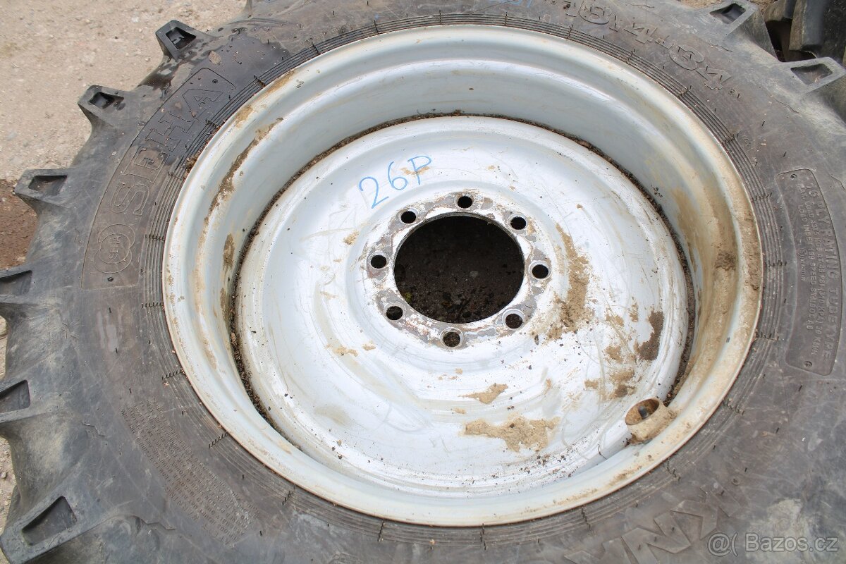 Zetor crystal zadní kola ráfky disky 18,4-34 16 pláten 3,5cm - 9