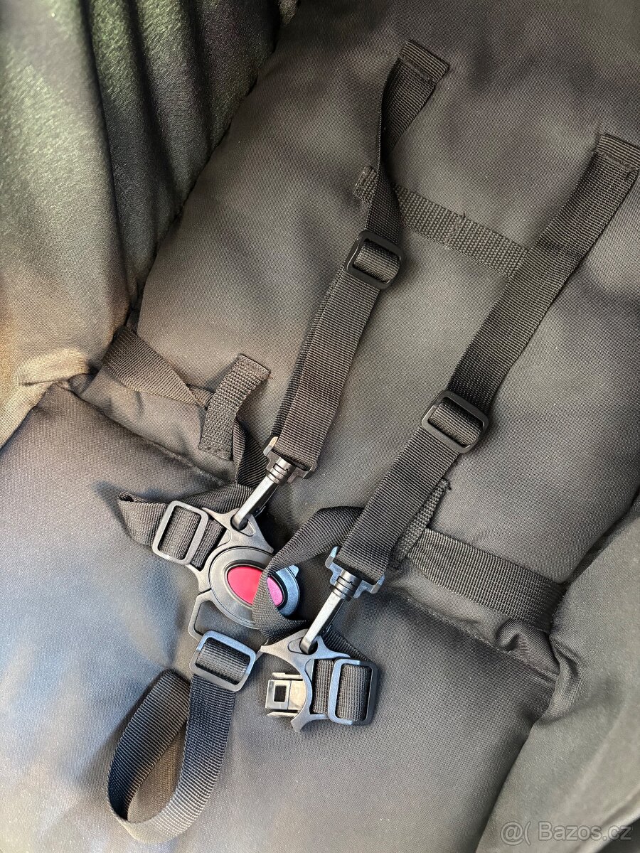 Sportovní kočárek super stav - 9