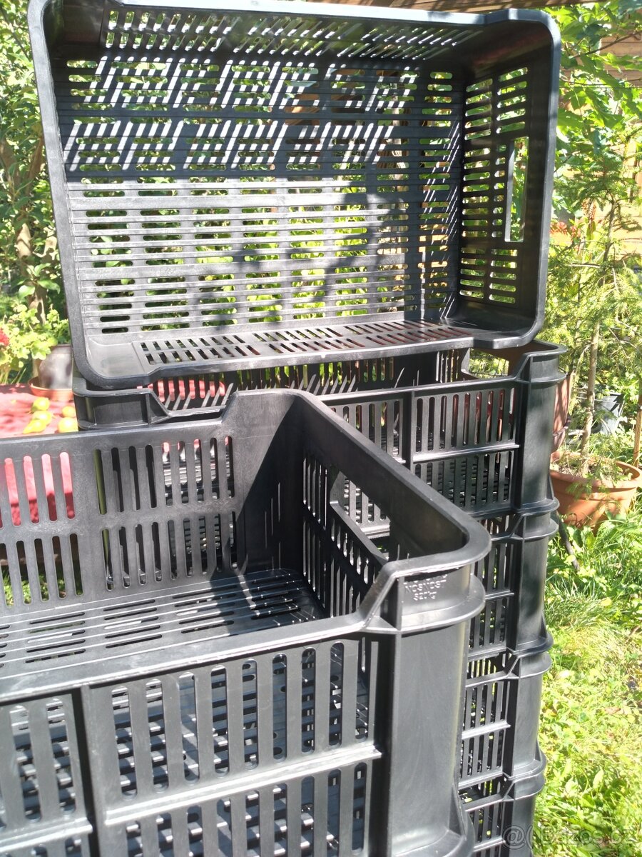 Plastové přepravky černé OZ 600x400x220 - 9