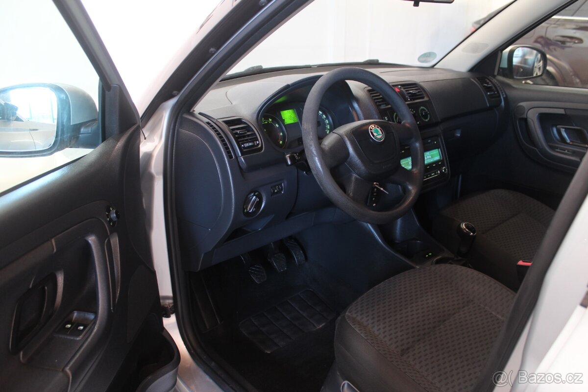 Škoda Fabia 1.2 TSI 63kW 2011 Klima - 9