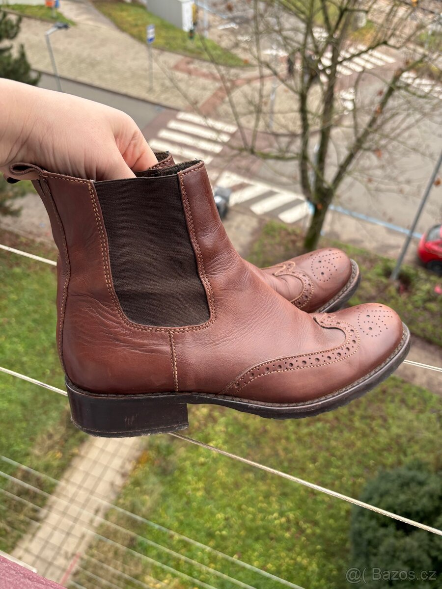 Dámské kožené chelsea boty Baťa (39/40) - 9