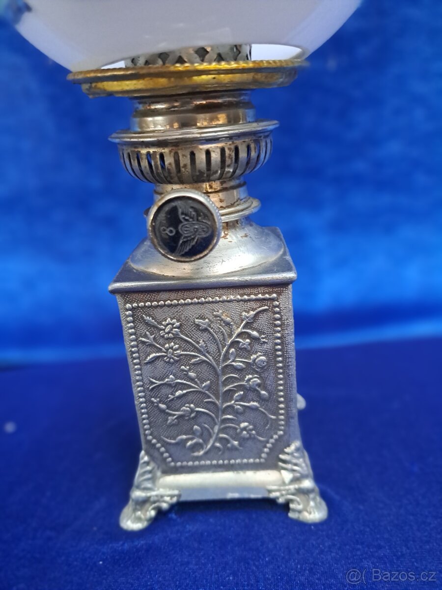 Petrolejová lampa kovová - 9