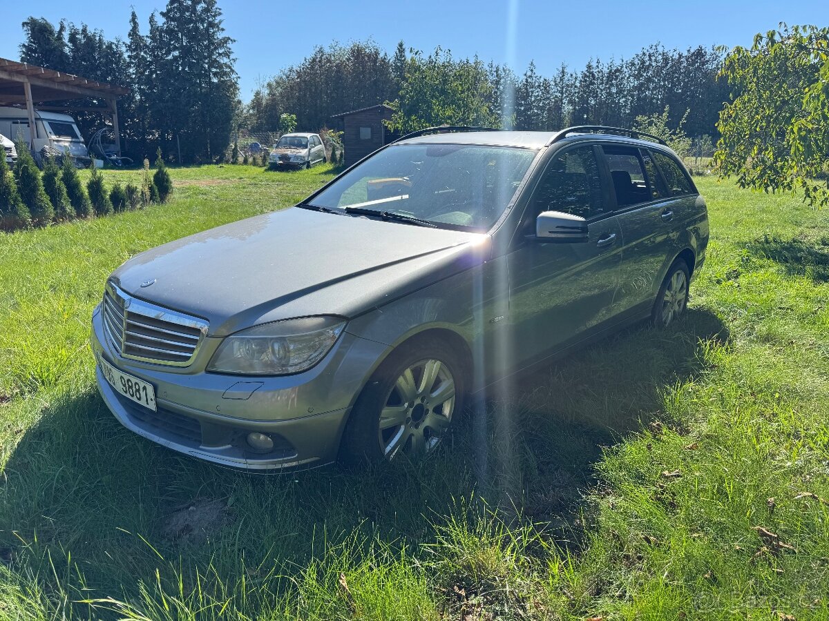 2012 Mercedes W204 C220 - 9