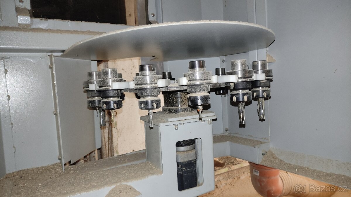 Málo použité CNC centrum HOUFEK MERCURY 6200x1500x300mm - 9