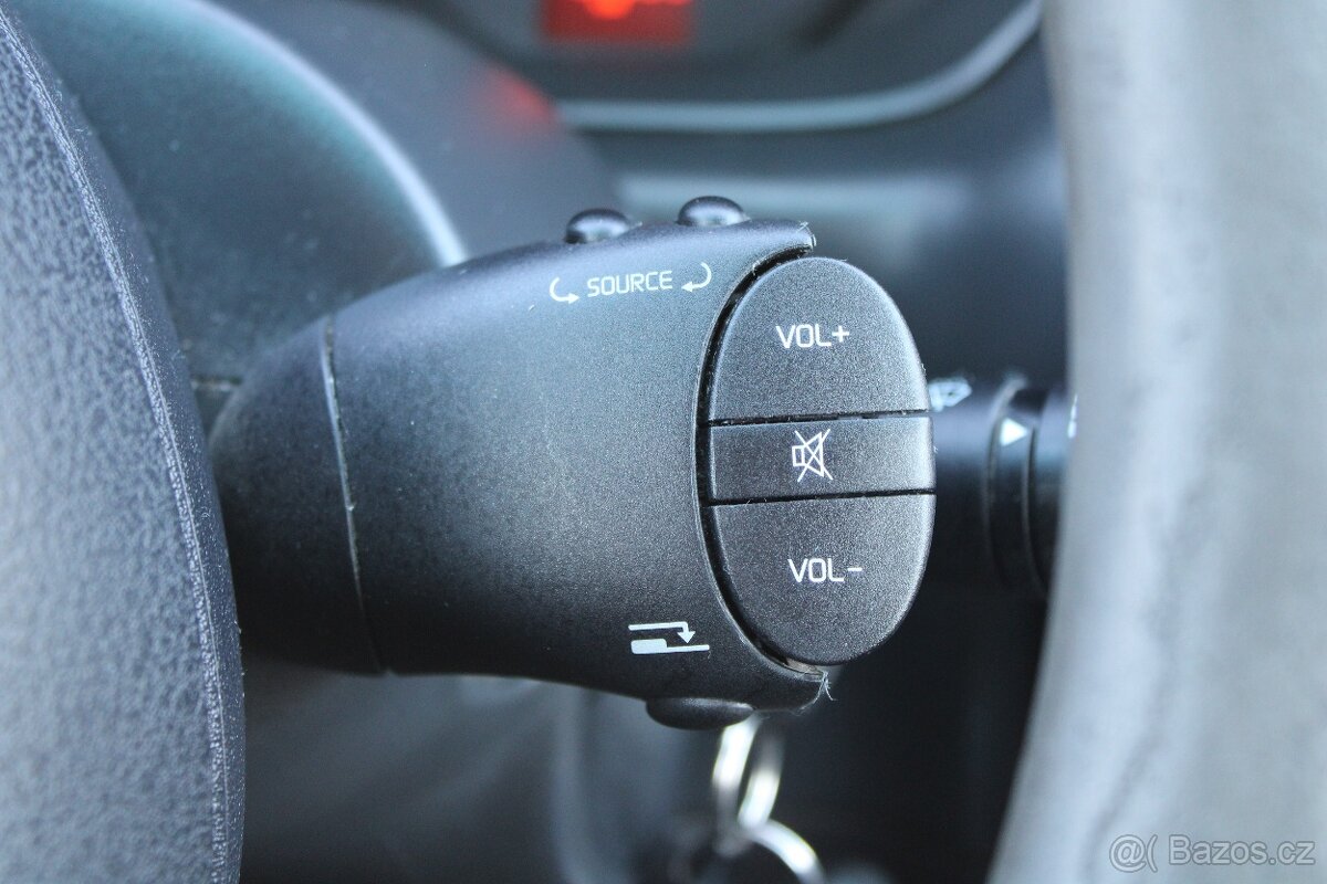 Renault Mégane 1,4 i 16V ČR,KLIMATIZACE,2003 - 9