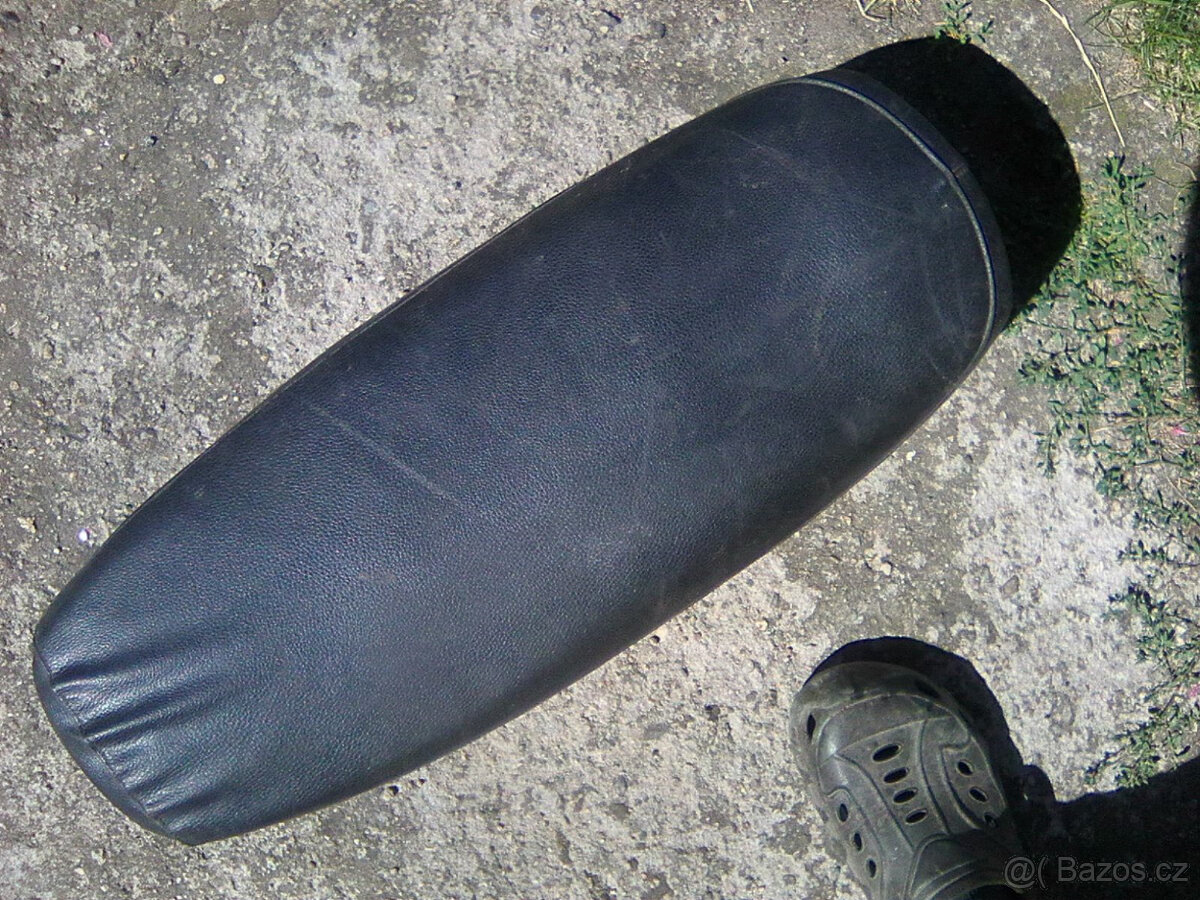 čz 125/175 476/477/486/487-p.vidle,kryt řetězu,sedlo,z.tlumi - 9