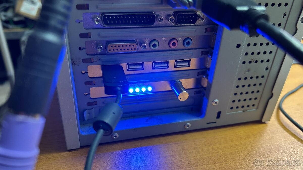 Retro PC AMD K6-2 @350MHz, 128MB RAM, Win 98SE - 9