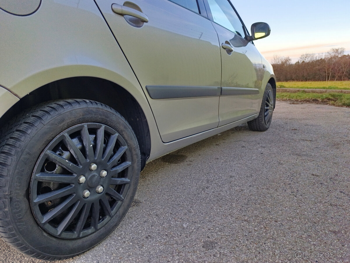 Škoda Fabia 2 1.2 HTP51Kw Sport 2009 ČR 193xxxKM - 9