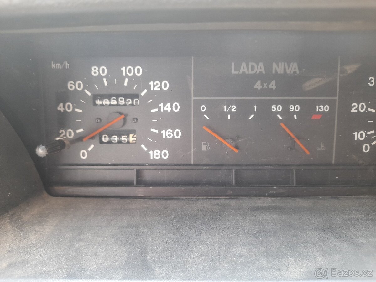 Lada Niva Special - 9