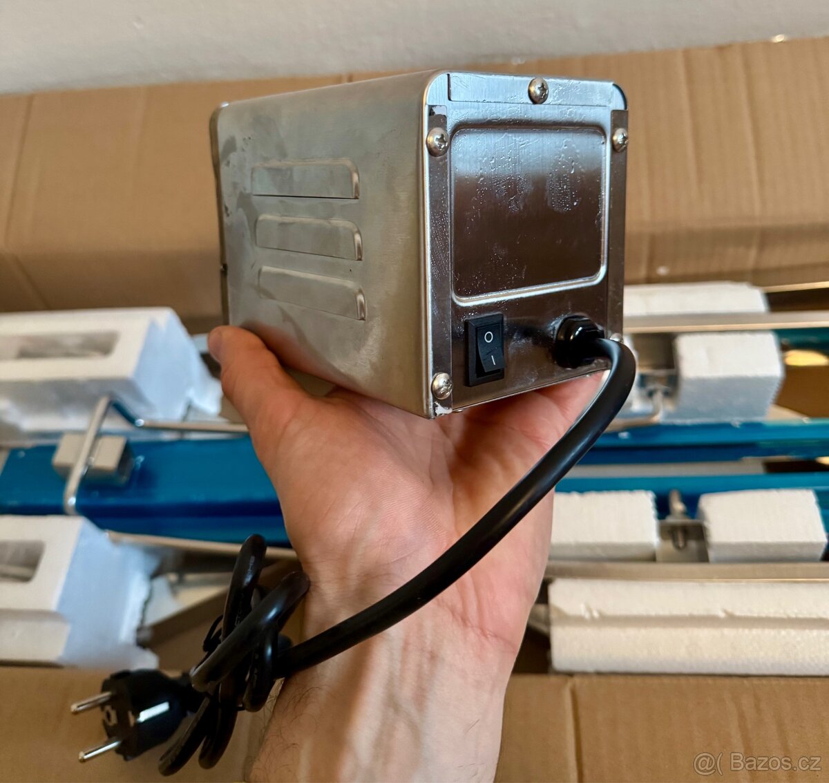 Rotační gril s motorem a stojanem - 9