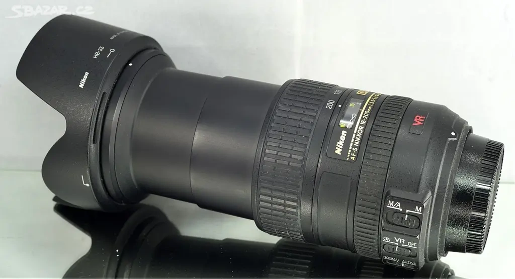 NIKON AF-S DX NIKKOR 18-200mm f/3.5-5.6 G IF ED VR - 9