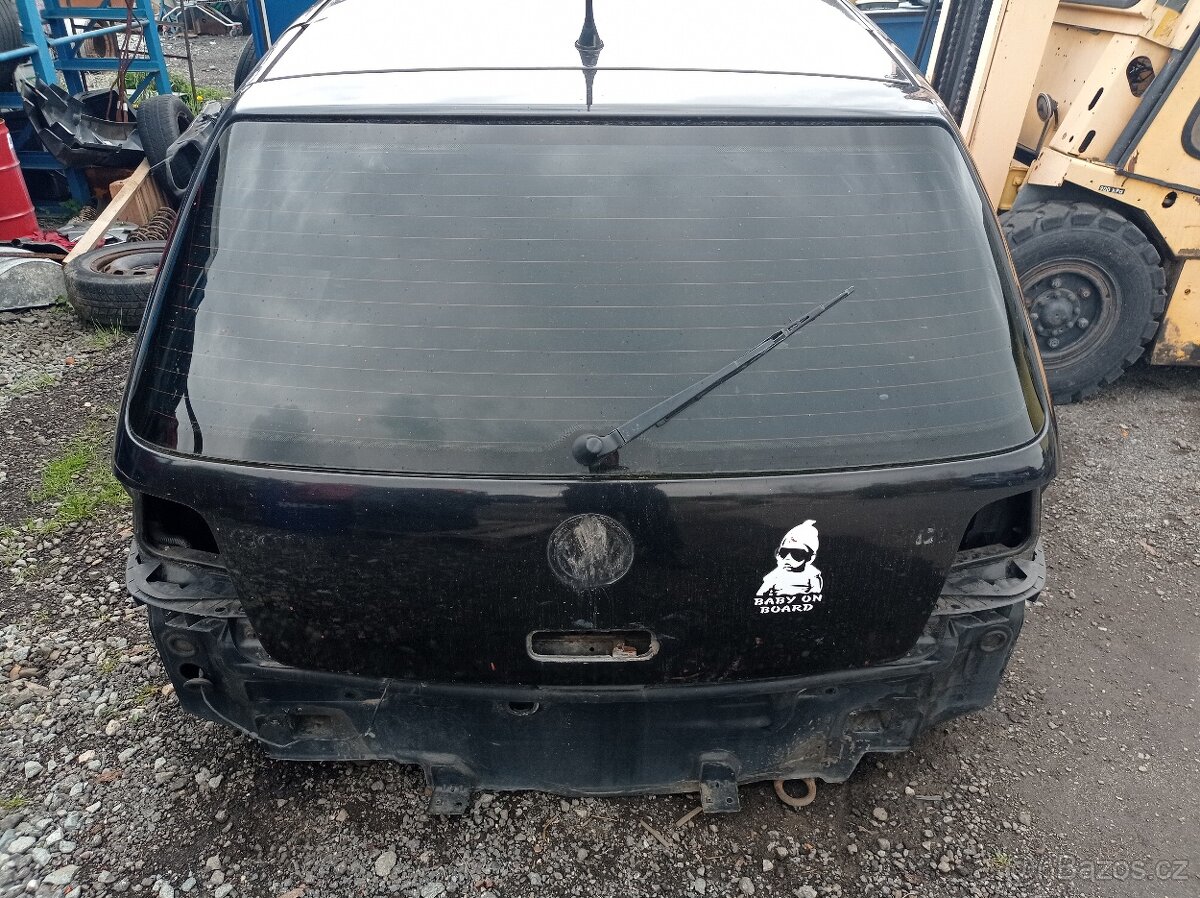 VW golf IV - 5-té dveře, boční dveře,motor ALH - 9