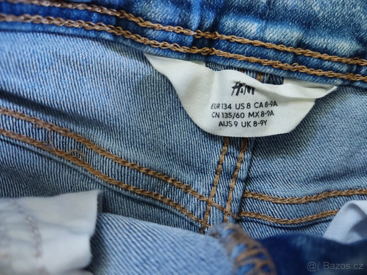 Dívčí kraťasy velikost 134 - 9