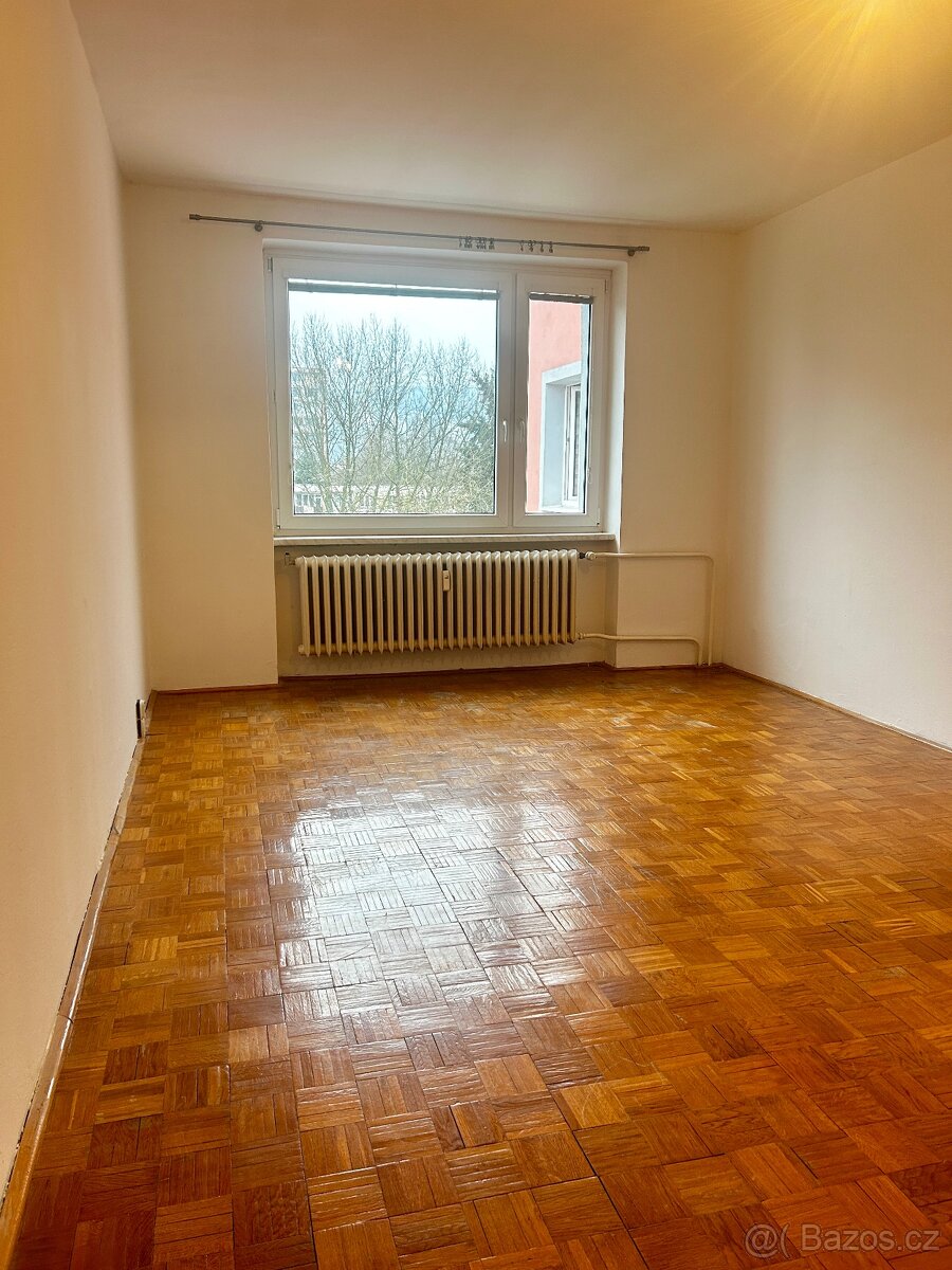 Prodej bytu 2+1 v OV - 9