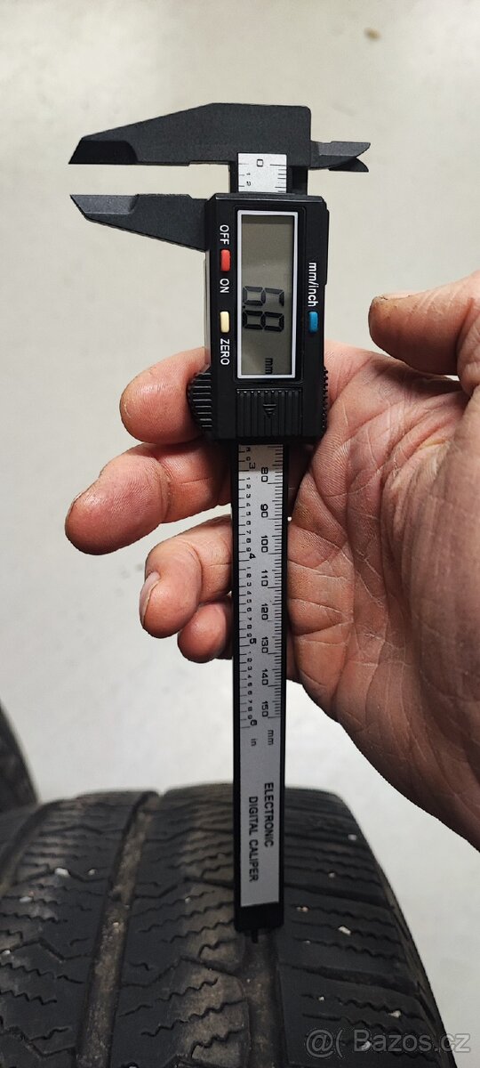 215/65/16C Matador Nordicca Van, DOT 4222, 7.8mm-6.8mm. - 9