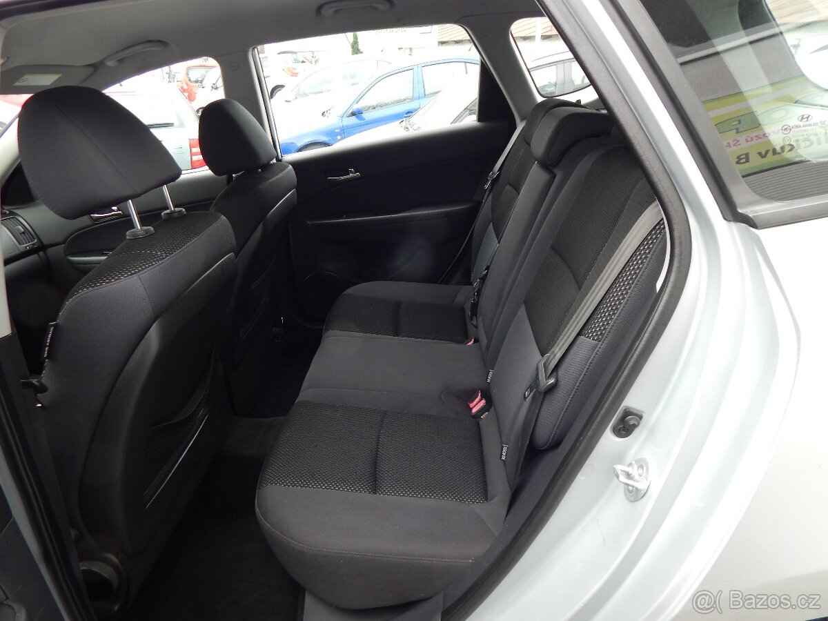 Hyundai i 30CW 1,6 CRDI - 9