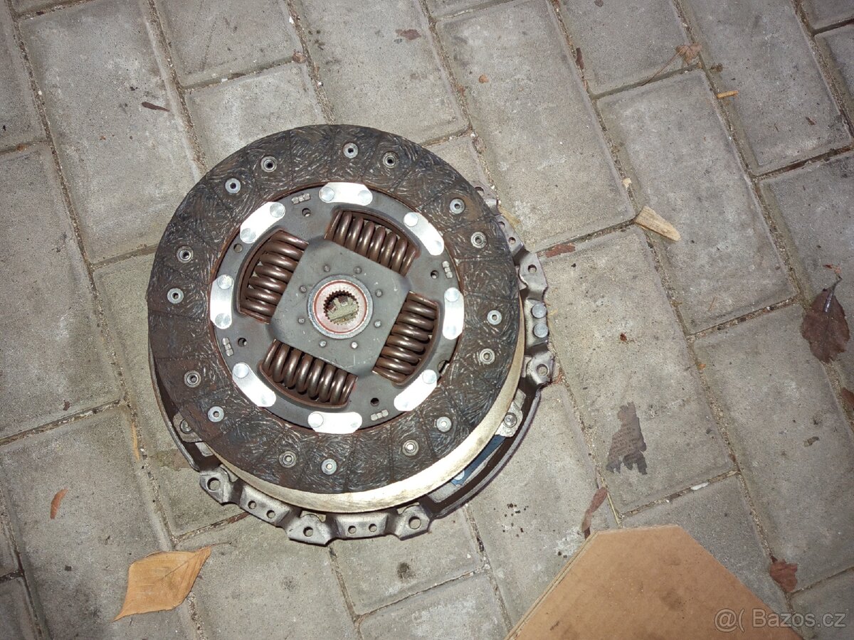 WV Golf 6 (Klič, Objímka žárovky, spojka) - 9