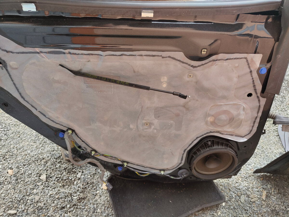 Dveře Insignia A combi (08-16) - Z22C - 9