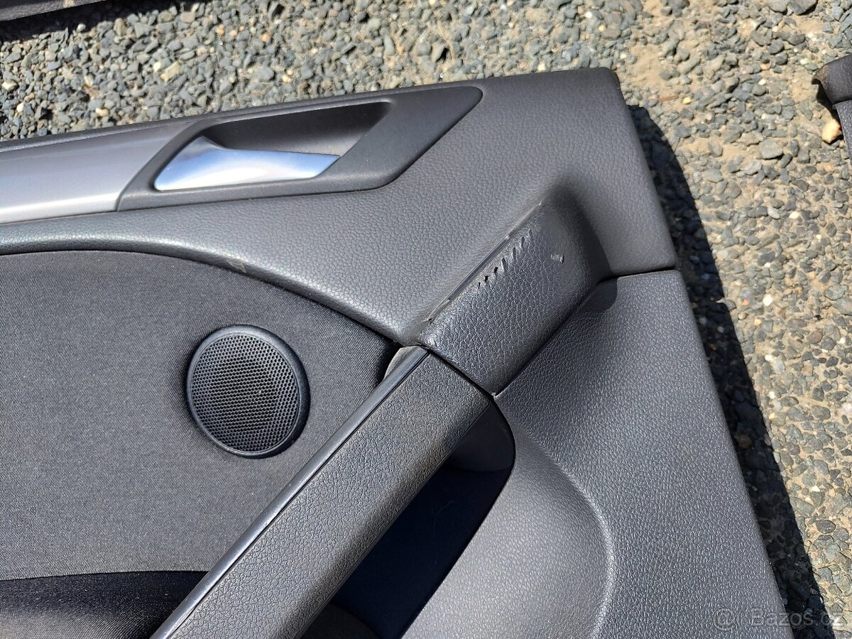 Tapeci, loketka, nářadí Golf VI - 9