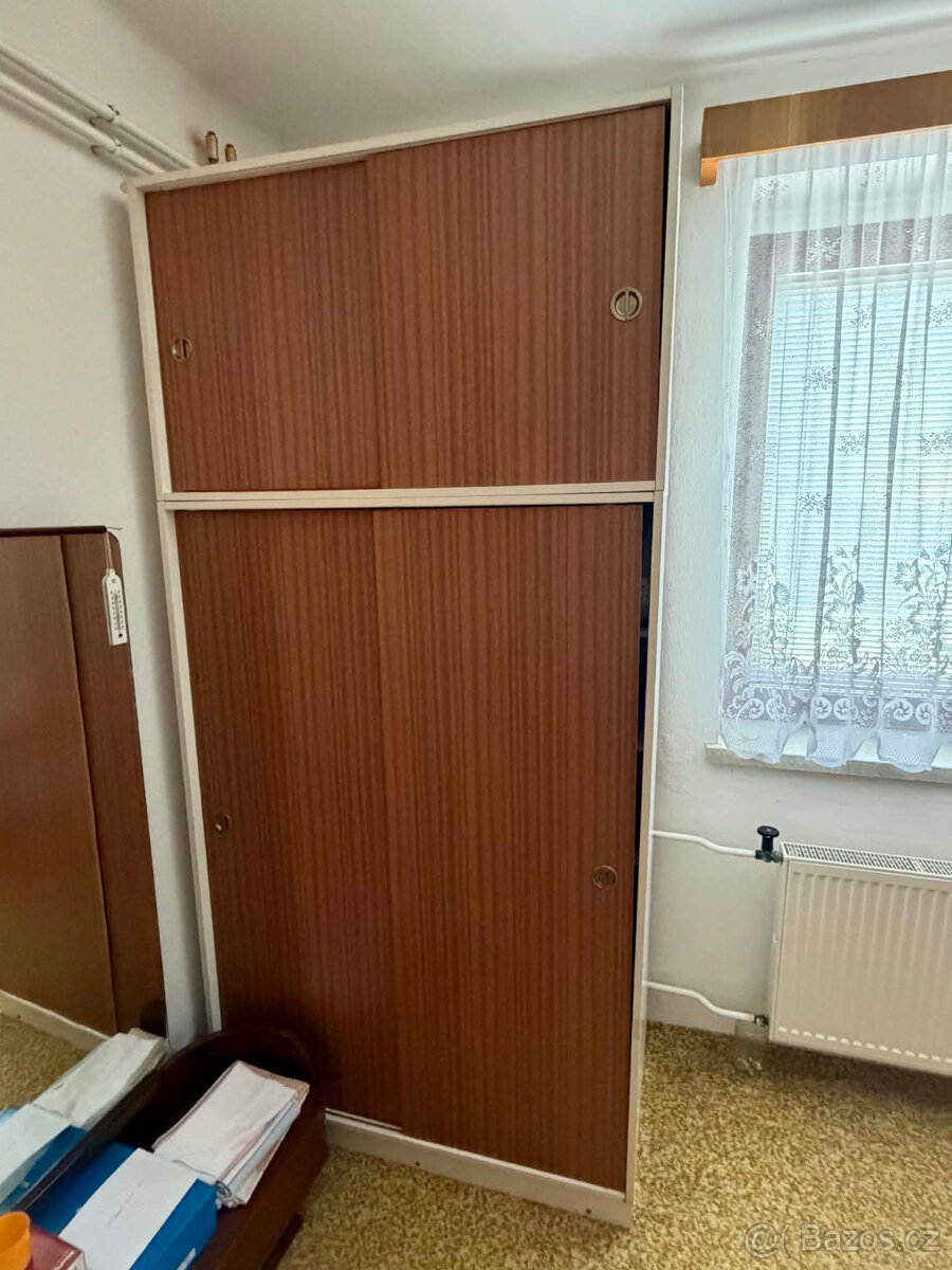 PRODÁM STAROŽITNÉ VĚCI - 9