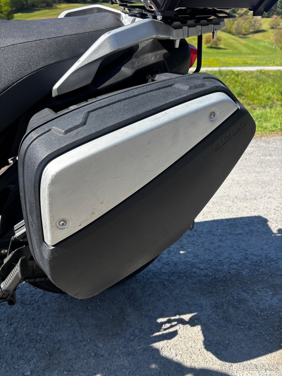 Suzuki DL 650 V-Strom - 9