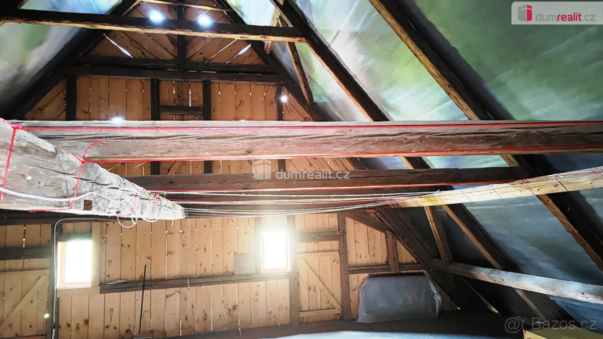 Vesnická usedlost - statek ve výborném stavu 281/3071 m2 - 9