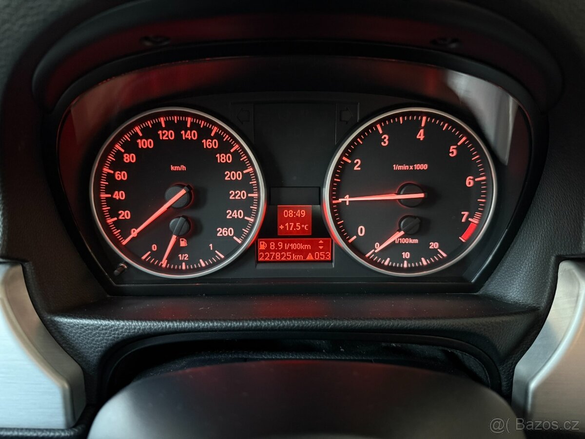 BMW Řada 3, 320i 2.0 125 kW - 9